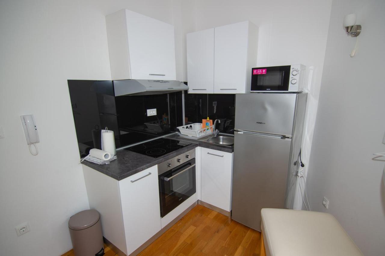 Apartment Davor Malinska Kültér fotó