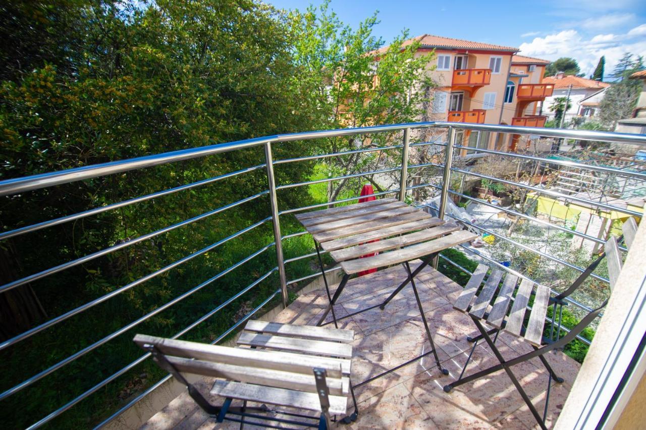 Apartment Davor Malinska Kültér fotó