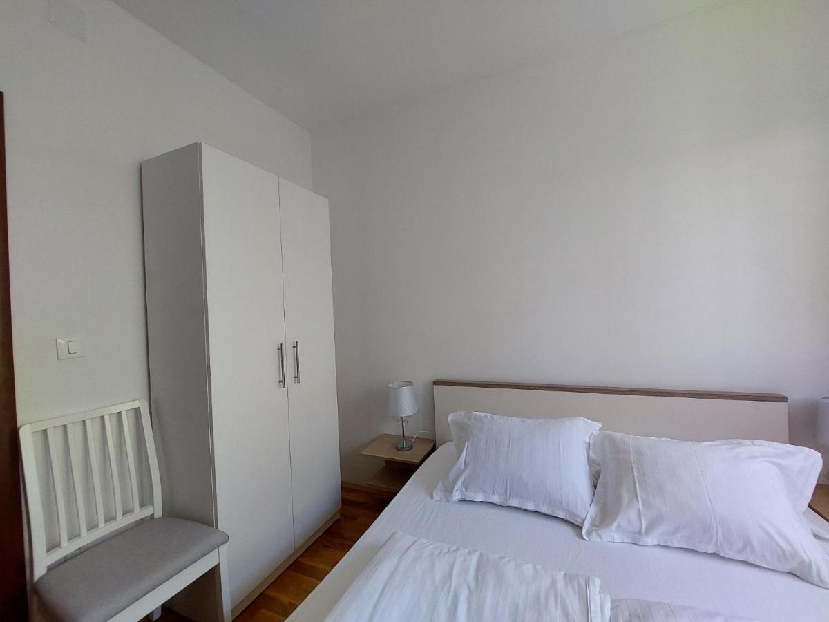 Apartment Davor Malinska Kültér fotó