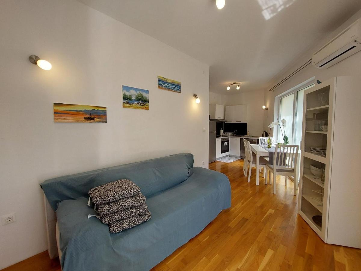 Apartment Davor Malinska Kültér fotó